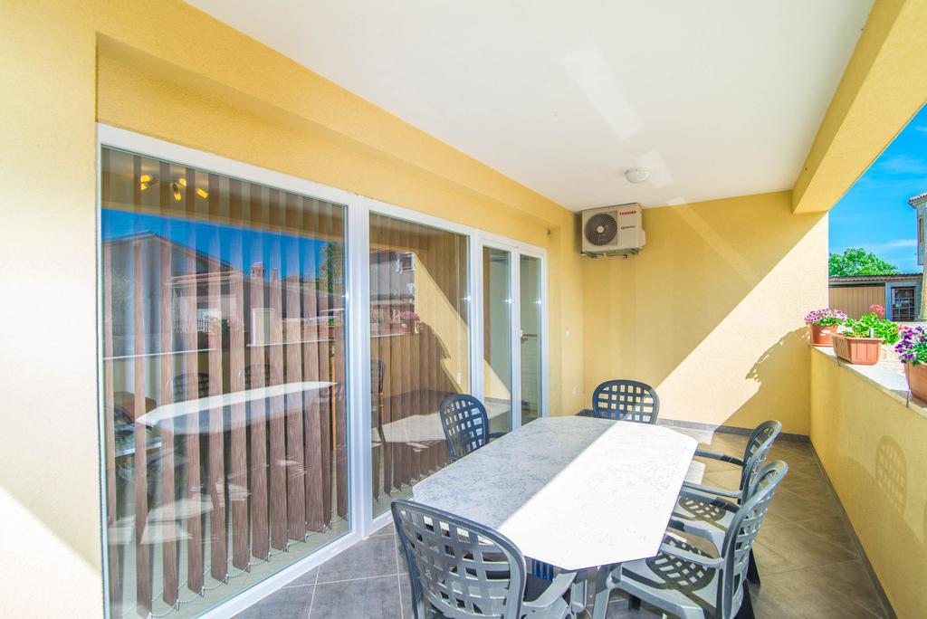 Apartment Una 2 プーラ エクステリア 写真